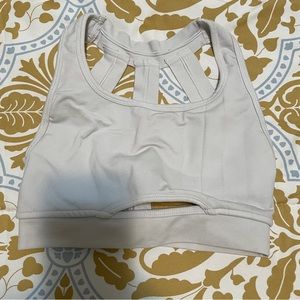 Alphalete Trinity Bra in White (XXS)